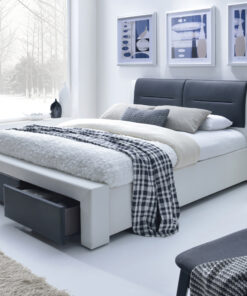 CASSANDRA S 160 bed